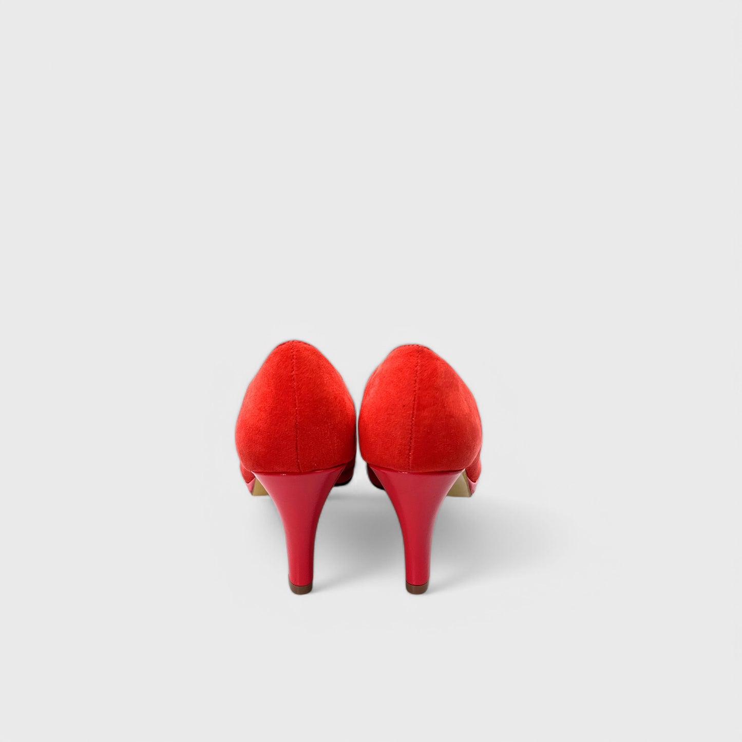Hot In Hollywood Dress Heels - 6M - Coral Faux Suede - Cap Toe Round Toe Pumps - NIB