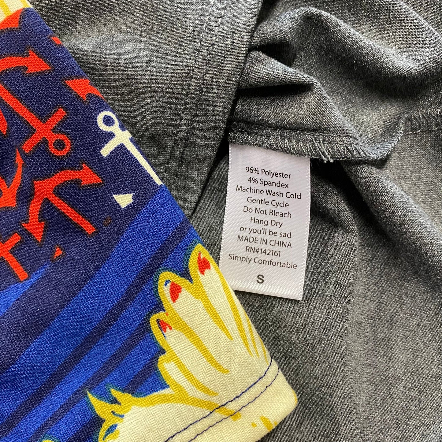LuLaRoe Unisex S Red/Blue/Gray ‘Eagle and Crest’ Patriotic Randy Raglan T-Shirt ¾ Sleeves NWT