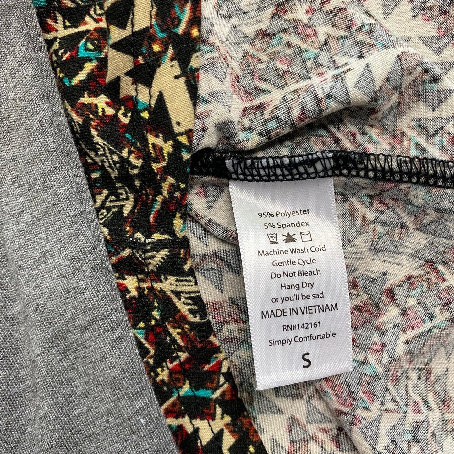 LuLaRoe Unisex S Multicolor/Gray Randy Geometric Raglan T-Shirt ¾ Sleeves NWT