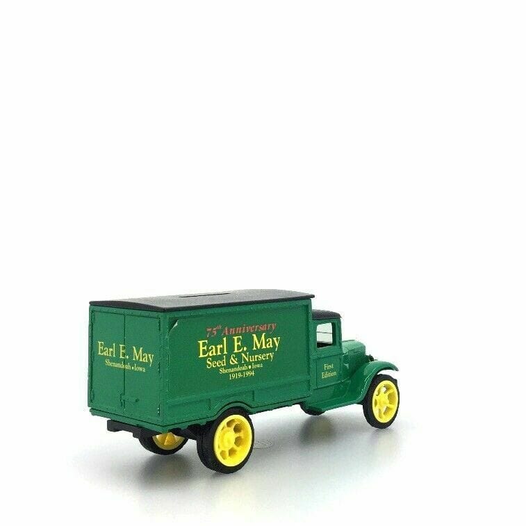 Vintage ERTL Earl May Model Toy Hawkeye Truck Bank Green 1:34 Scale