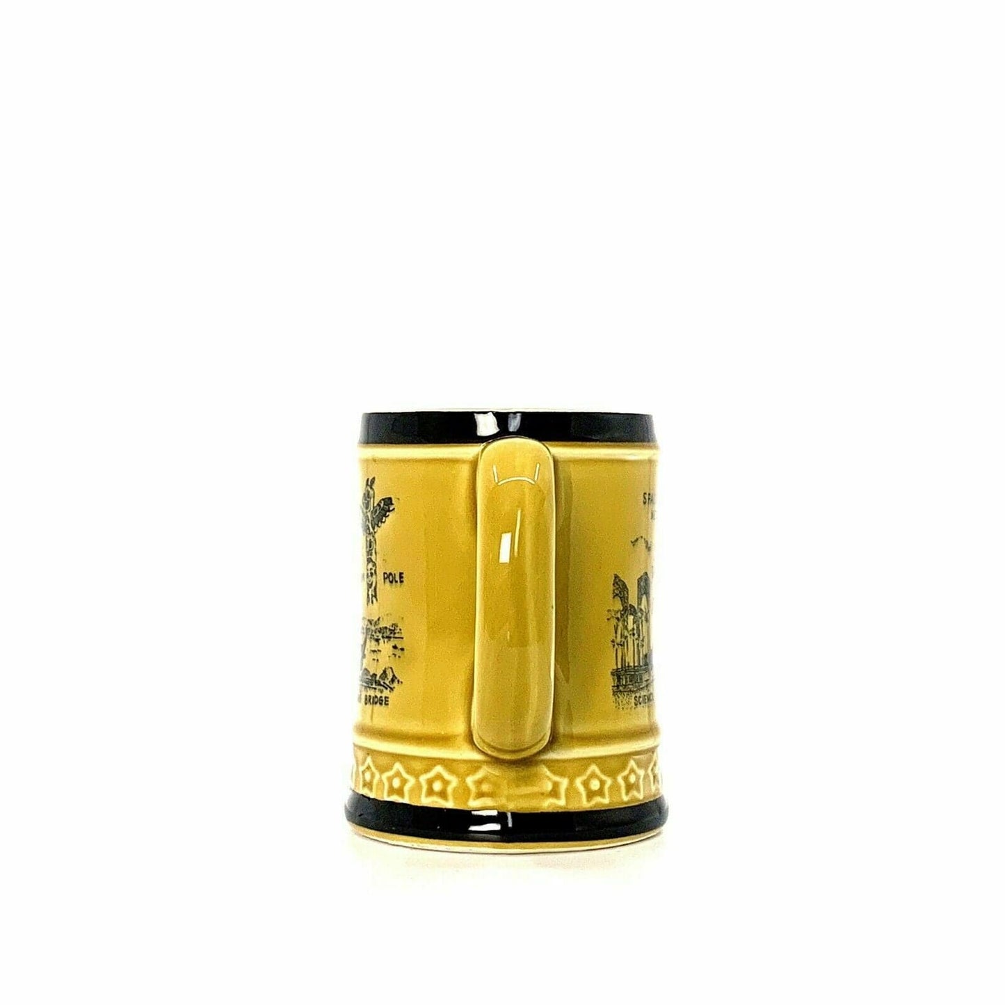 SEATTLE WASHINGTON Ceramic Souvenir Coffee Cup Mug, Yellow - 12 fl oz