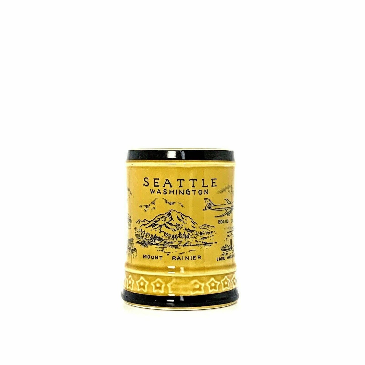 SEATTLE WASHINGTON Ceramic Souvenir Coffee Cup Mug, Yellow - 12 fl oz