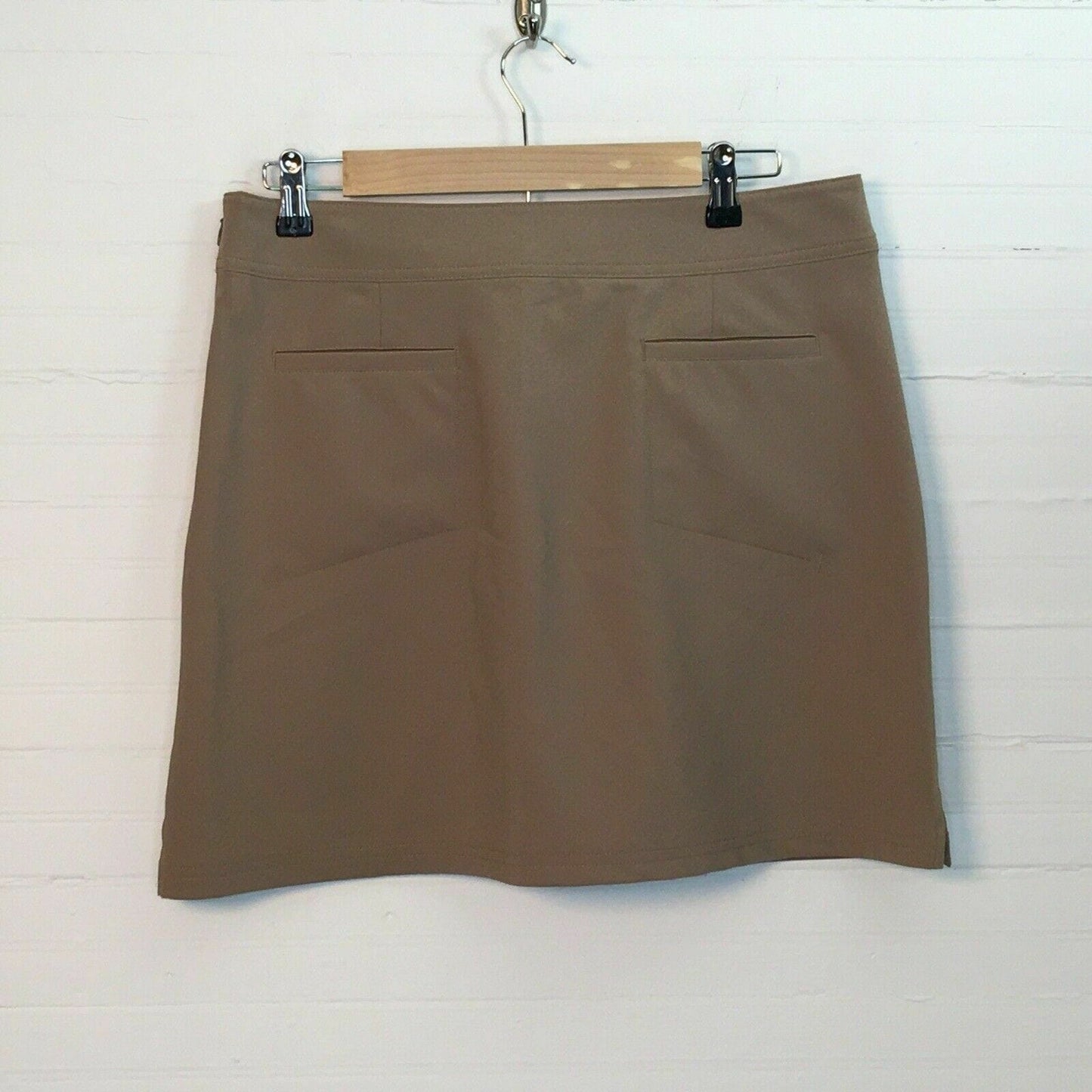 Sophisticated Oakley Womens Tennis Skirt - Beige - Size 10 - Drawstring Embroidered Logo