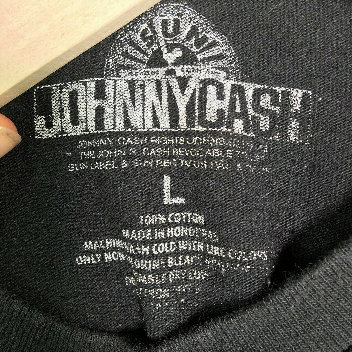 Johnny Cash Men's Black Graphic T-Shirt - 'The Man in Black' Sun Record Company - Size L - Pre-Owned