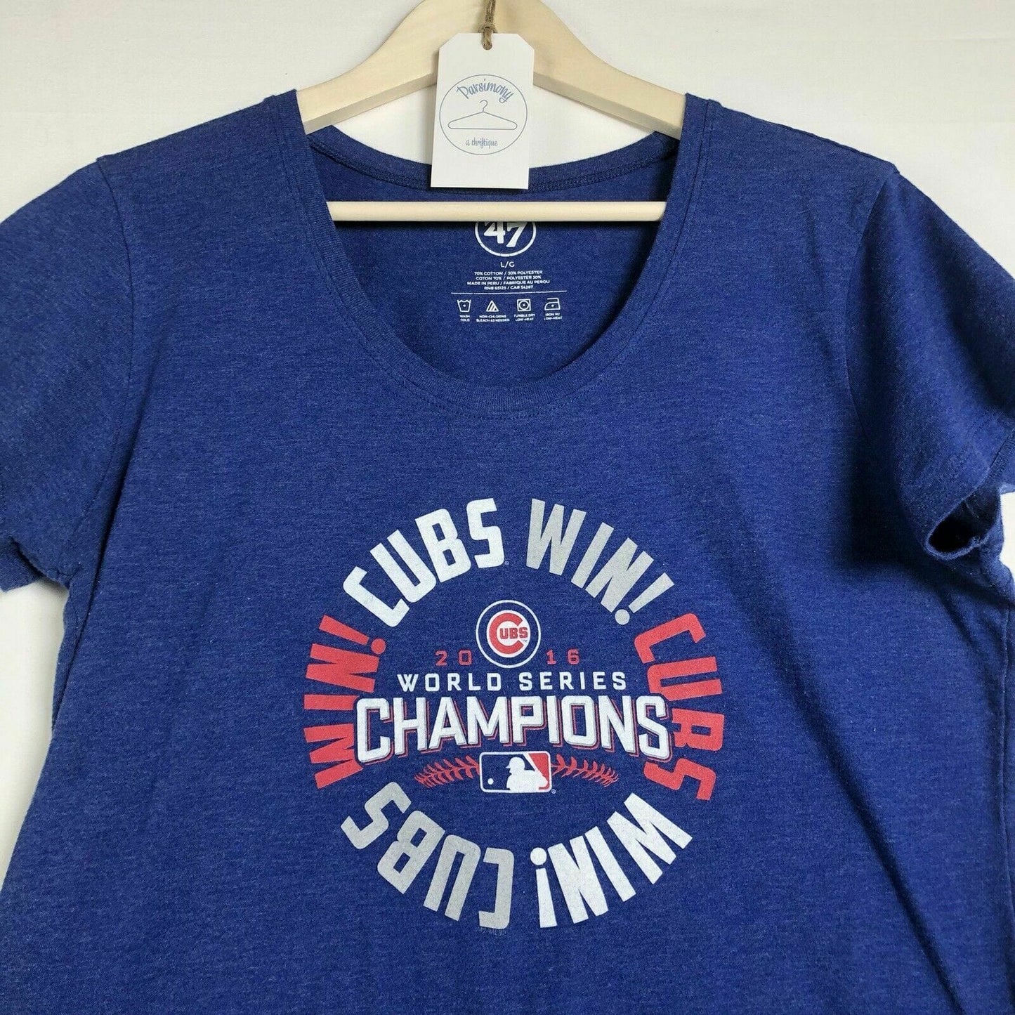 '47 Brand Women's Blue Chicago Cubs 2016 World Series V-Neck T-Shirt - Size L - Pre-Owned