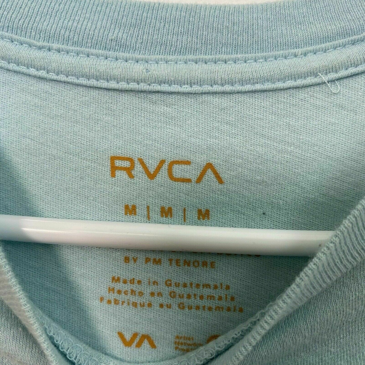 Trendy RVCA Men's Light Blue Graphic Print T-Shirt M