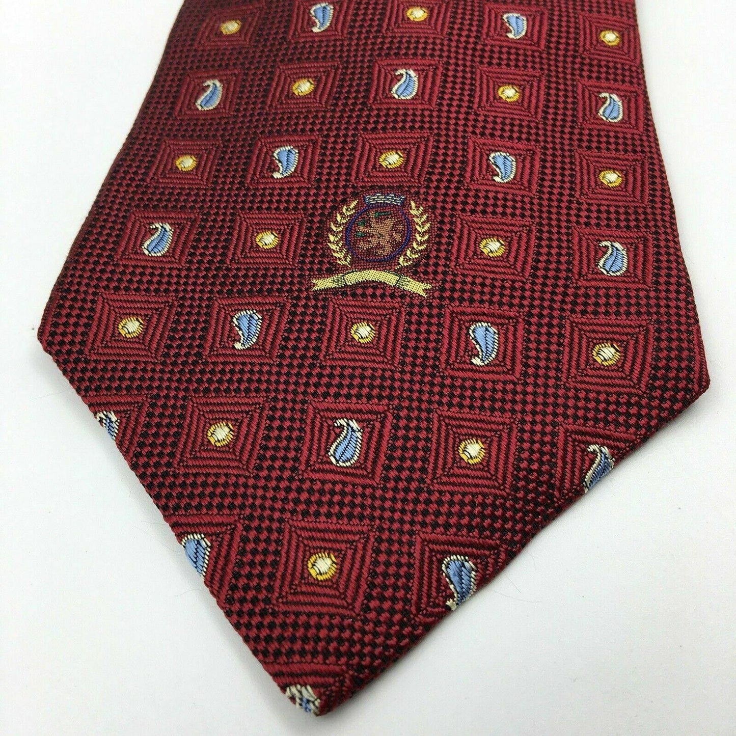 Tommy Hilfiger Mens Red Paisley Logo Square Pattern 100% Silk Neck Tie 58” X 4”