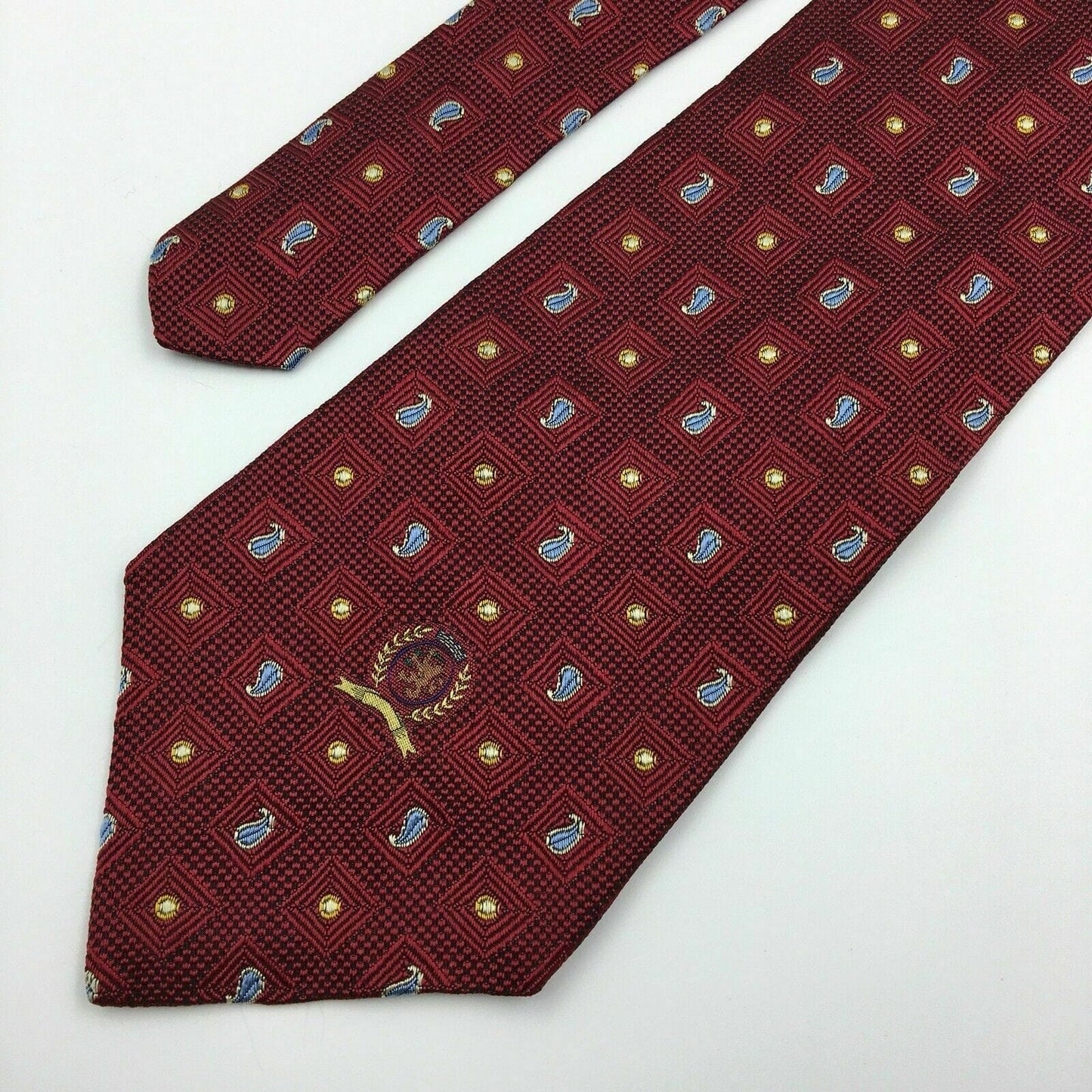Tommy Hilfiger Mens Red Paisley Logo Square Pattern 100% Silk Neck Tie 58” X 4”