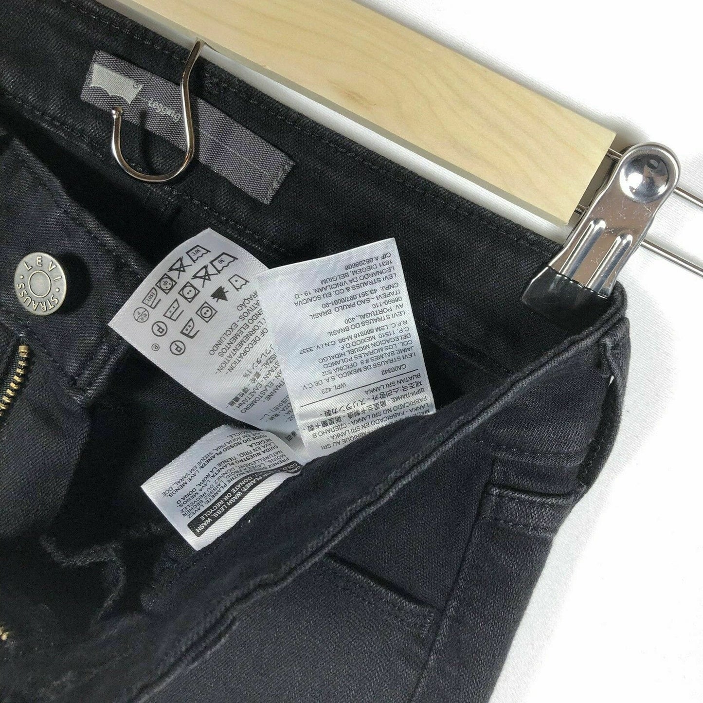 Levi's Women's Black Denim Skinny Jean Leggings - Size 24/25 or 0