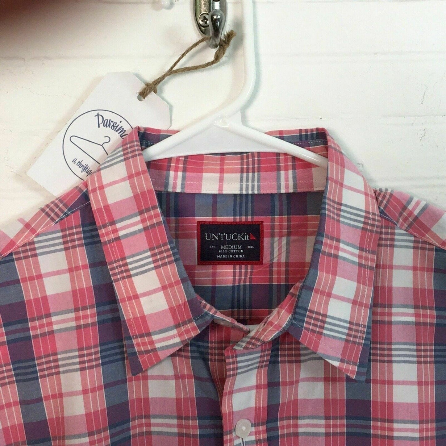 Sophisticated UNTUCKit Men's Button Up Shirt - Wrinkle Free - Size M - White/Pink Plaid
