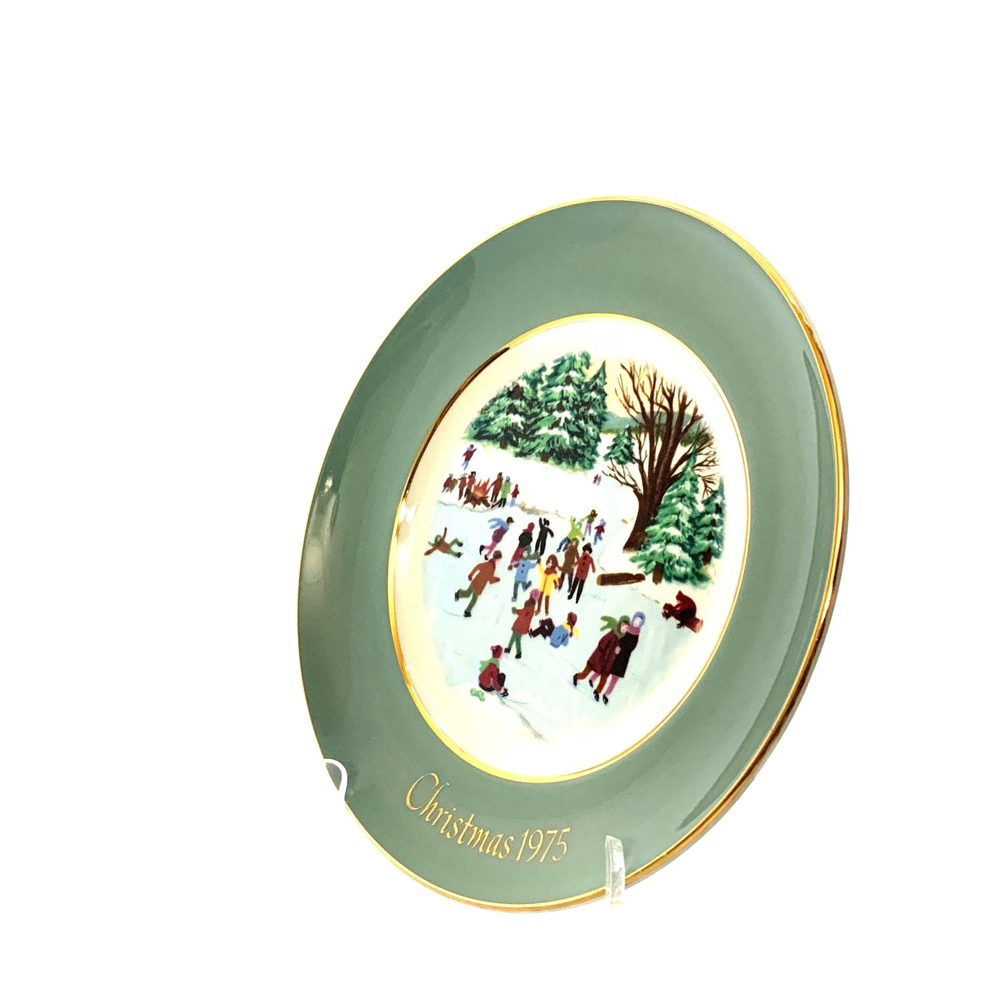 Vintage Avon Christmas Plate Series Fourth Edition “Skaters On A Pond” 1975