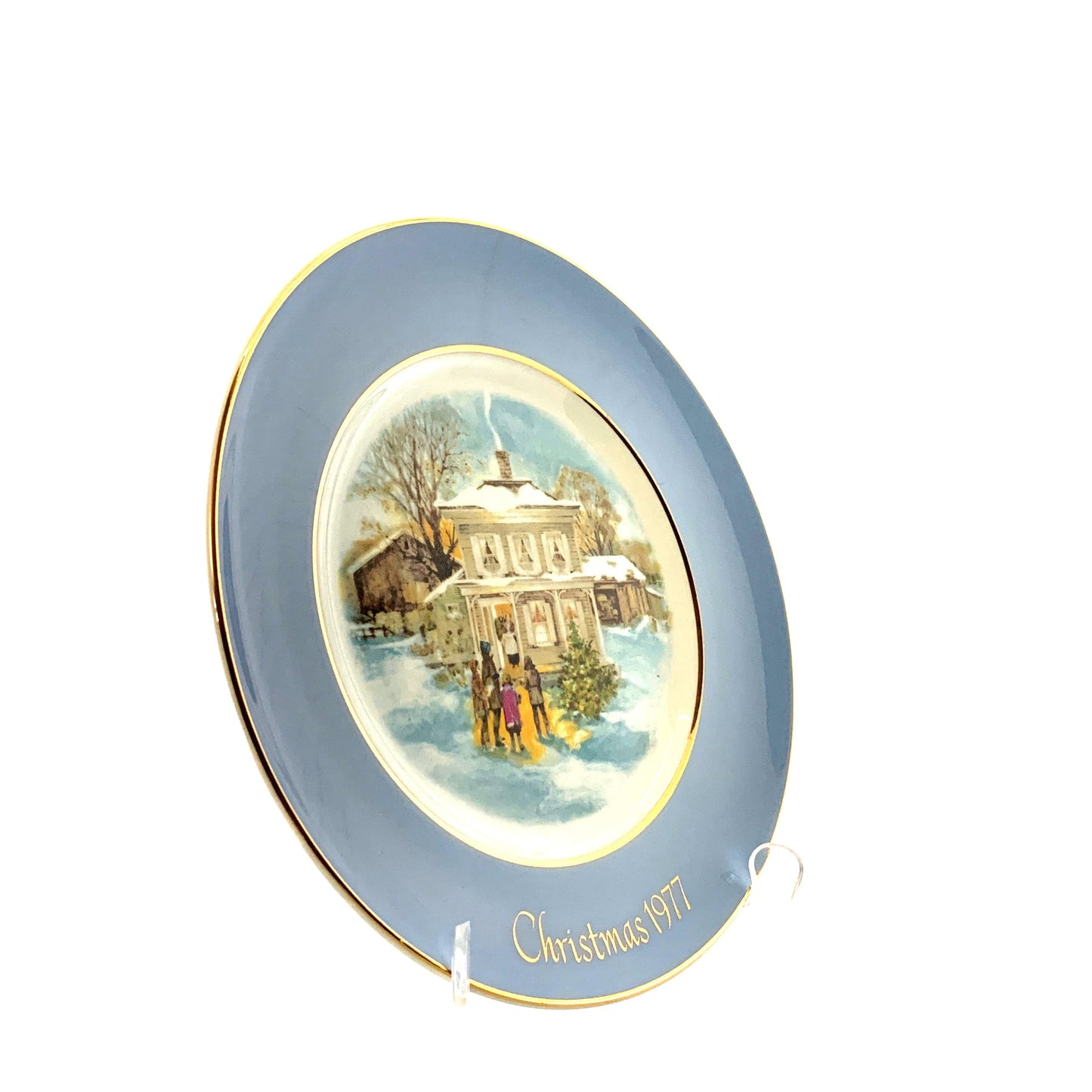 Vintage Avon Christmas Plate Series Fifth Edition “Carollers In The Slow” 1977