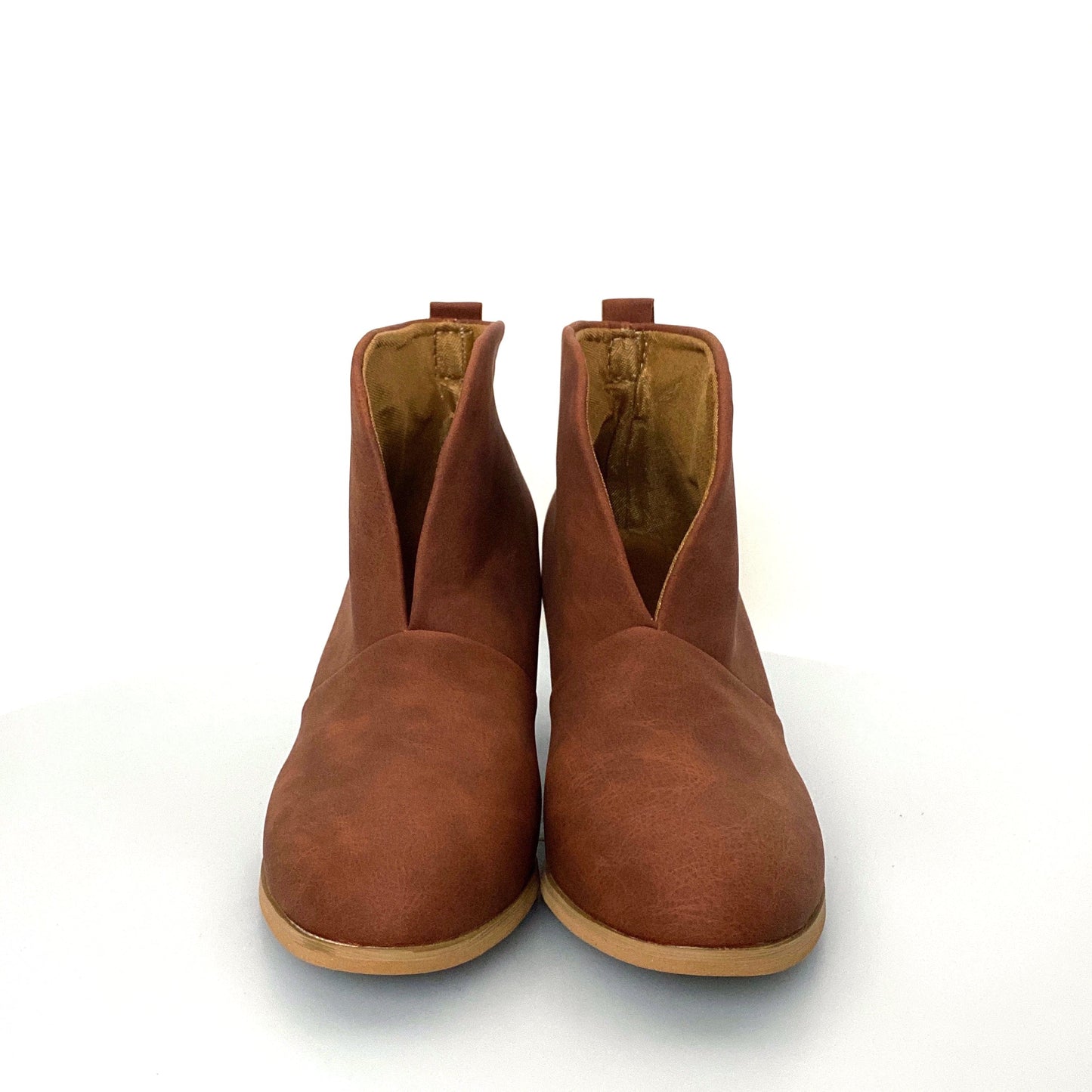 Womens Pull On Size 8.5 Orange Brown Ankle Boot Bootie V-Cut Vamp