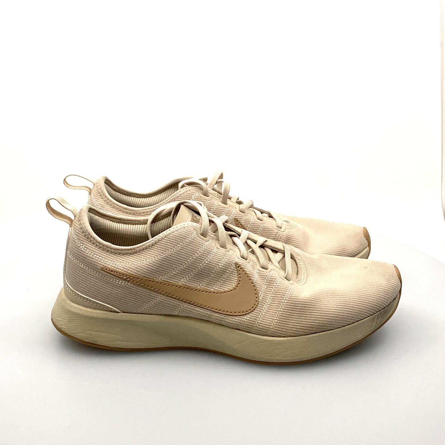 Nike Womens Size 9.5 Beige Dualtone Racer Desert Sand Running Shoes