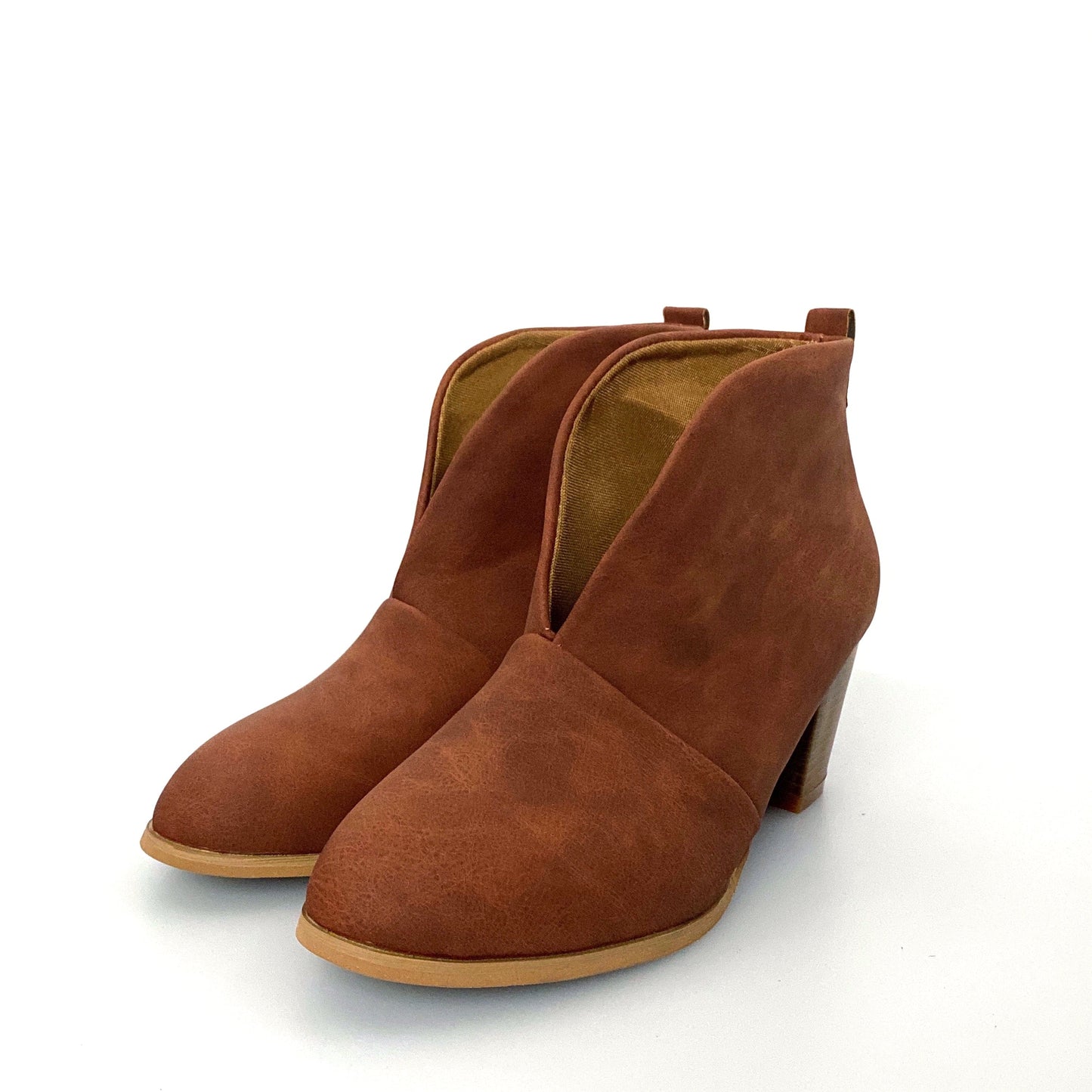 Womens Pull On Size 8.5 Orange Brown Ankle Boot Bootie V-Cut Vamp