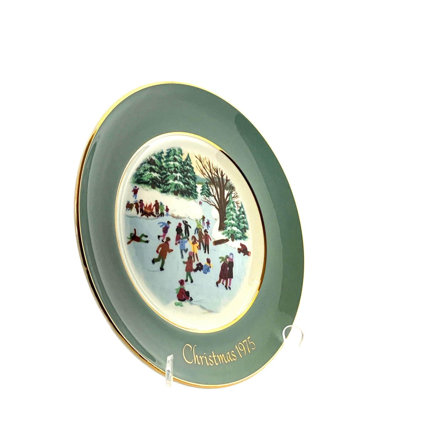 Vintage Avon Christmas Plate Series Fourth Edition “Skaters On A Pond” 1975