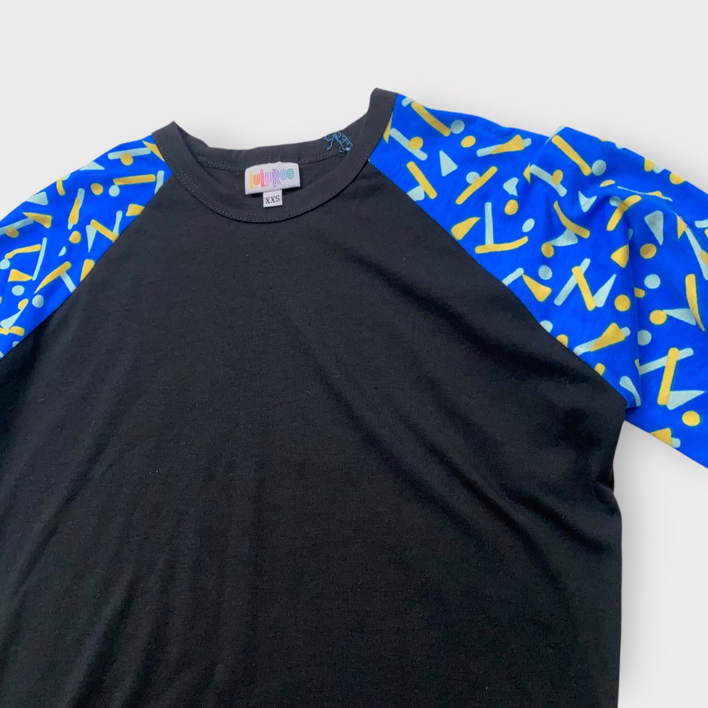 LuLaRoe Randy Tee XXS (00) - Black with Blue & Yellow Abstract Print Sleeves - Soft Stretch Fabric