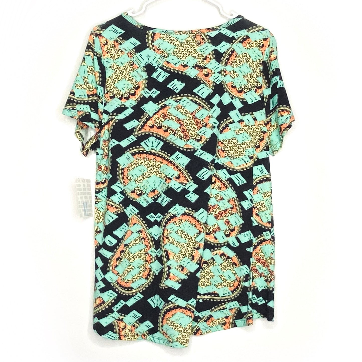 LuLaRoe Womens XL Green/Black Aztec-Inspired Classic T S/s Top Pre-Owned