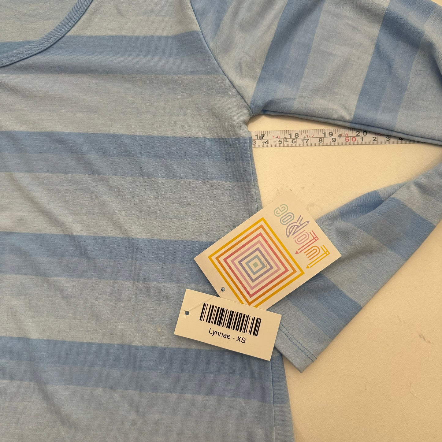 LuLaRoe Vault | Lynnae High-Low L/s Top | Size: XS (2-4) | Blue | Gradient Striped | NWT