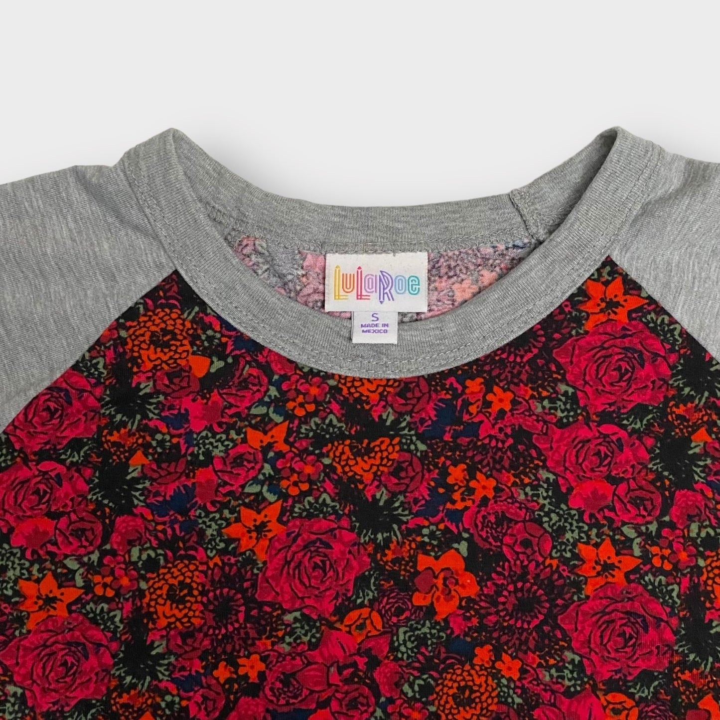 LuLaRoe Randy Unisex Raglan Tee | S | Red/Gray Floral/Colorblock | NWT