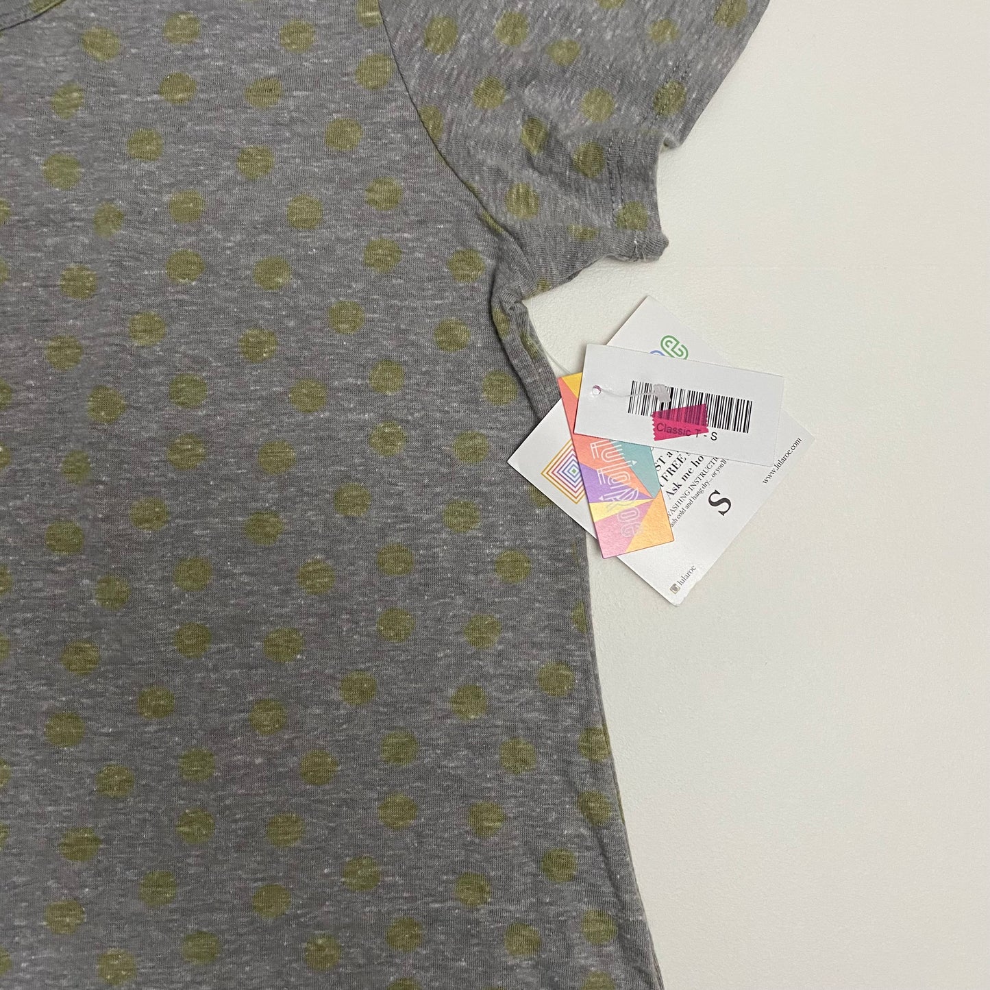 LuLaRoe Classic T | S (6-8) | Gray/Light Green Heathered/Spotted | NWT