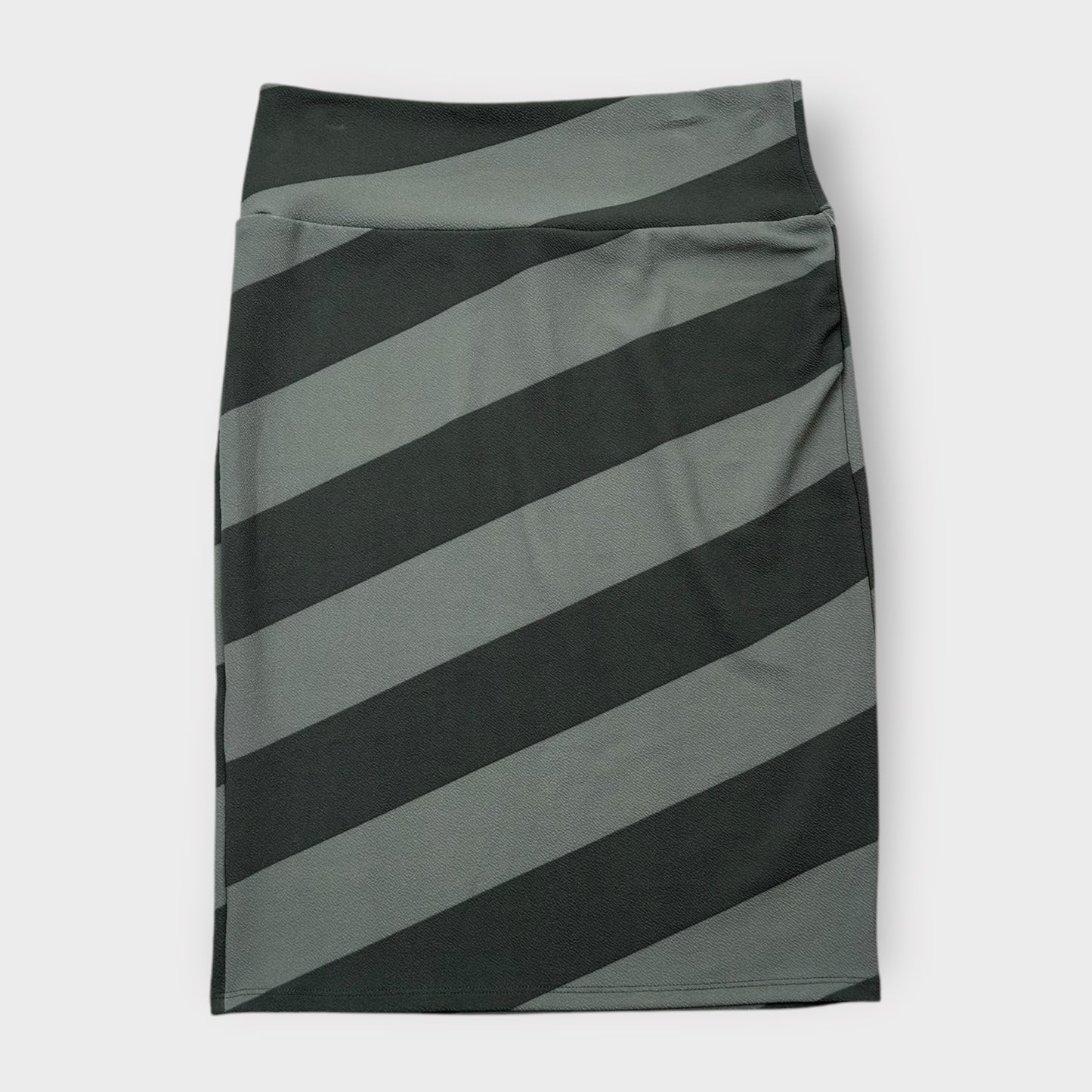 LuLaRoe Cassie Pencil Skirt - Gray Diagonal Striped Pattern - Size L (14-16) - NWT