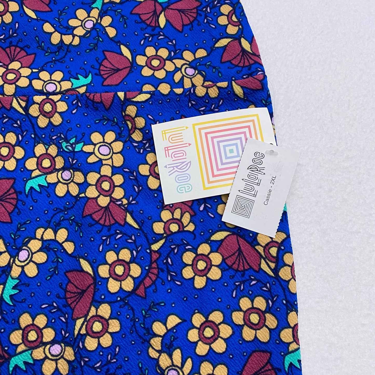 LuLaRoe Cassie Pencil Skirt | 2XL (20-22) | Blue/Multicolor Ditsy Floral | NWT