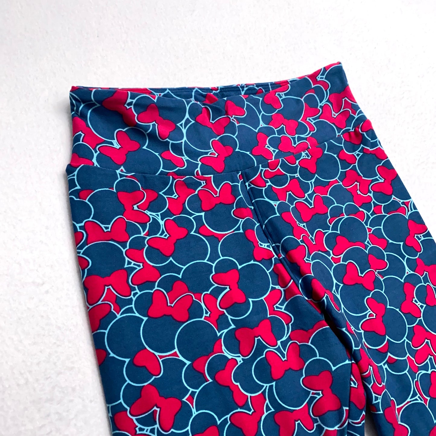 LuLaRoe Disney Leggings | OS (2-10) | Blue/Red Minnie Mouse Outline with Bows | New