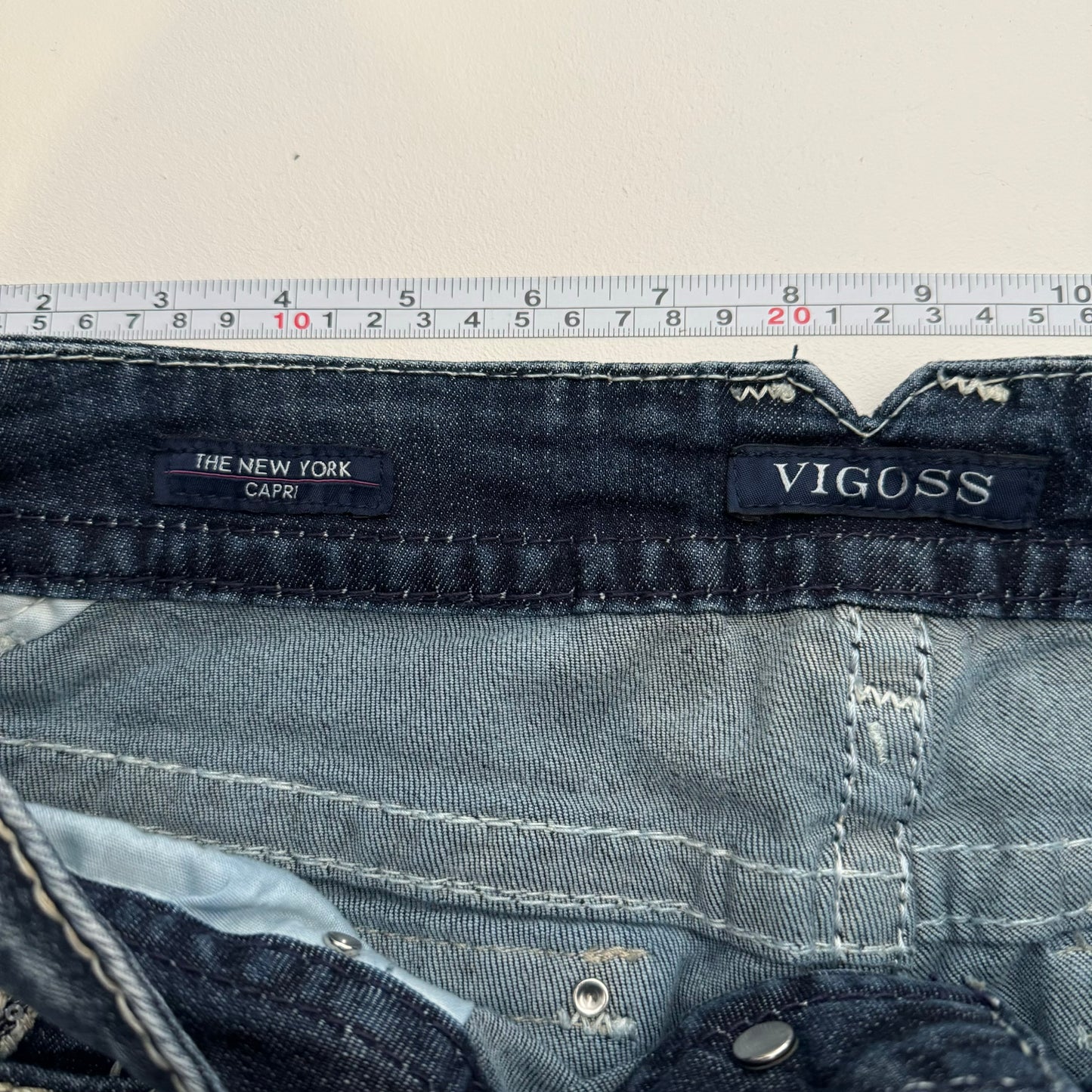 Vigoss New York Capri | Size 9/10 Length 21 | Blue Denim | NWT