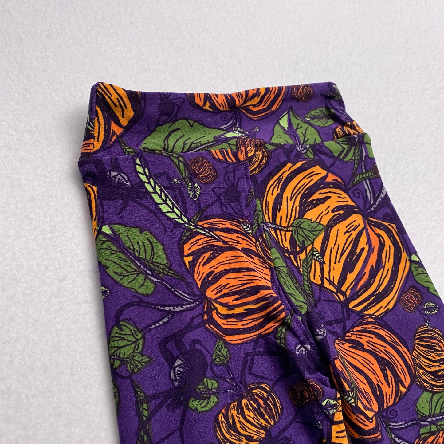 LuLaRoe Kids Halloween Leggings | S/M (2-8) | Purple Pumpkin Patch Print | Buttery Soft | New