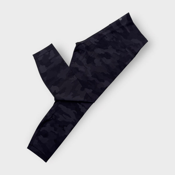 Lululemon Women's Leggings - High-Rise 7/8 Tight in Black
