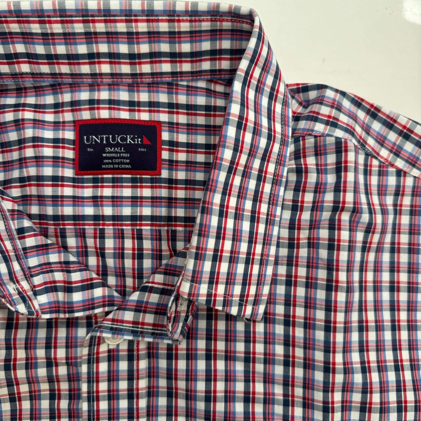 Untuckit Mens Size S Red White Blue Plaid Button-Up Dress Shirt L/s Pre-Owned Wrinkle Free