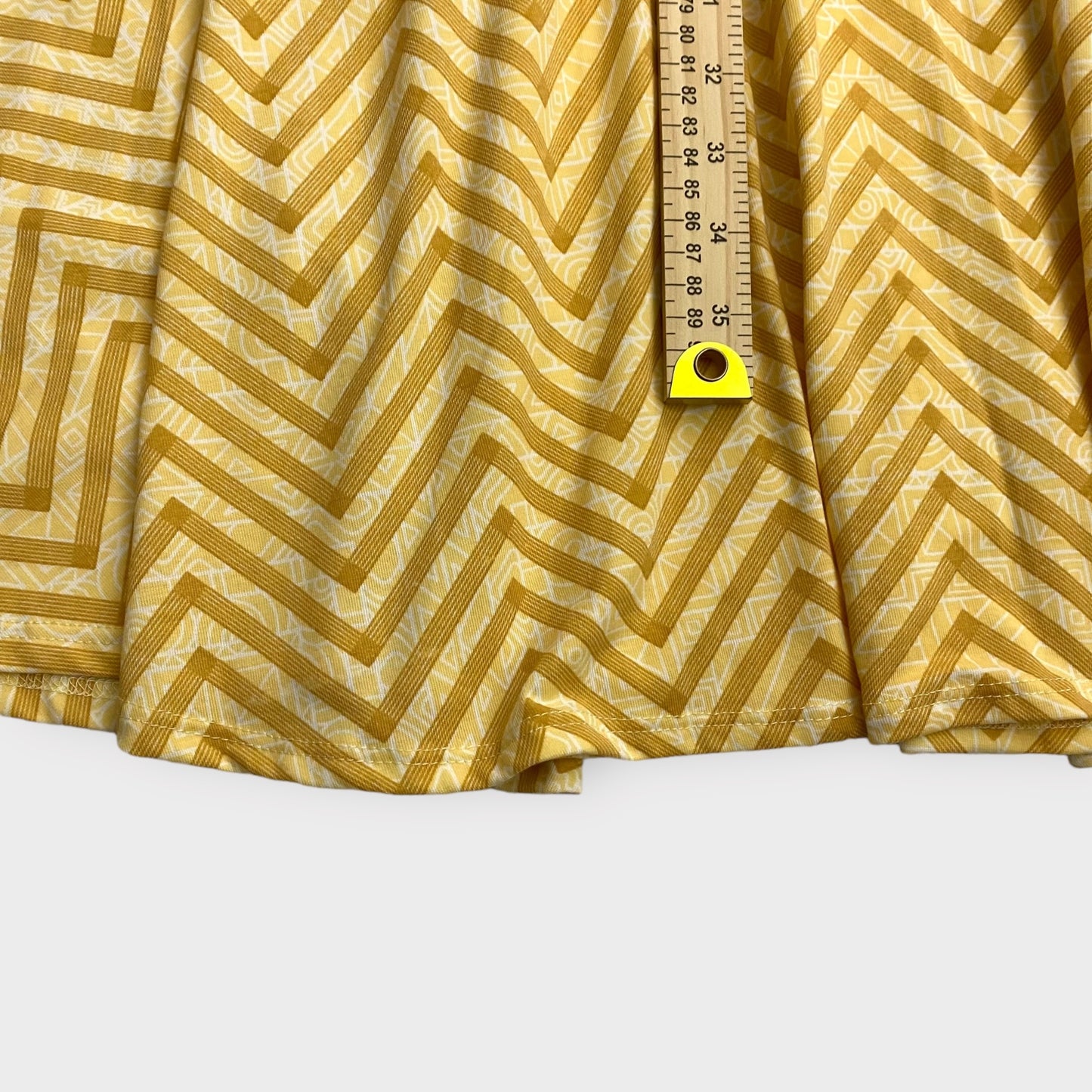 LuLaRoe Nicole S/s Dress | L (14-16) | Yellow Chevron Striped | NWT