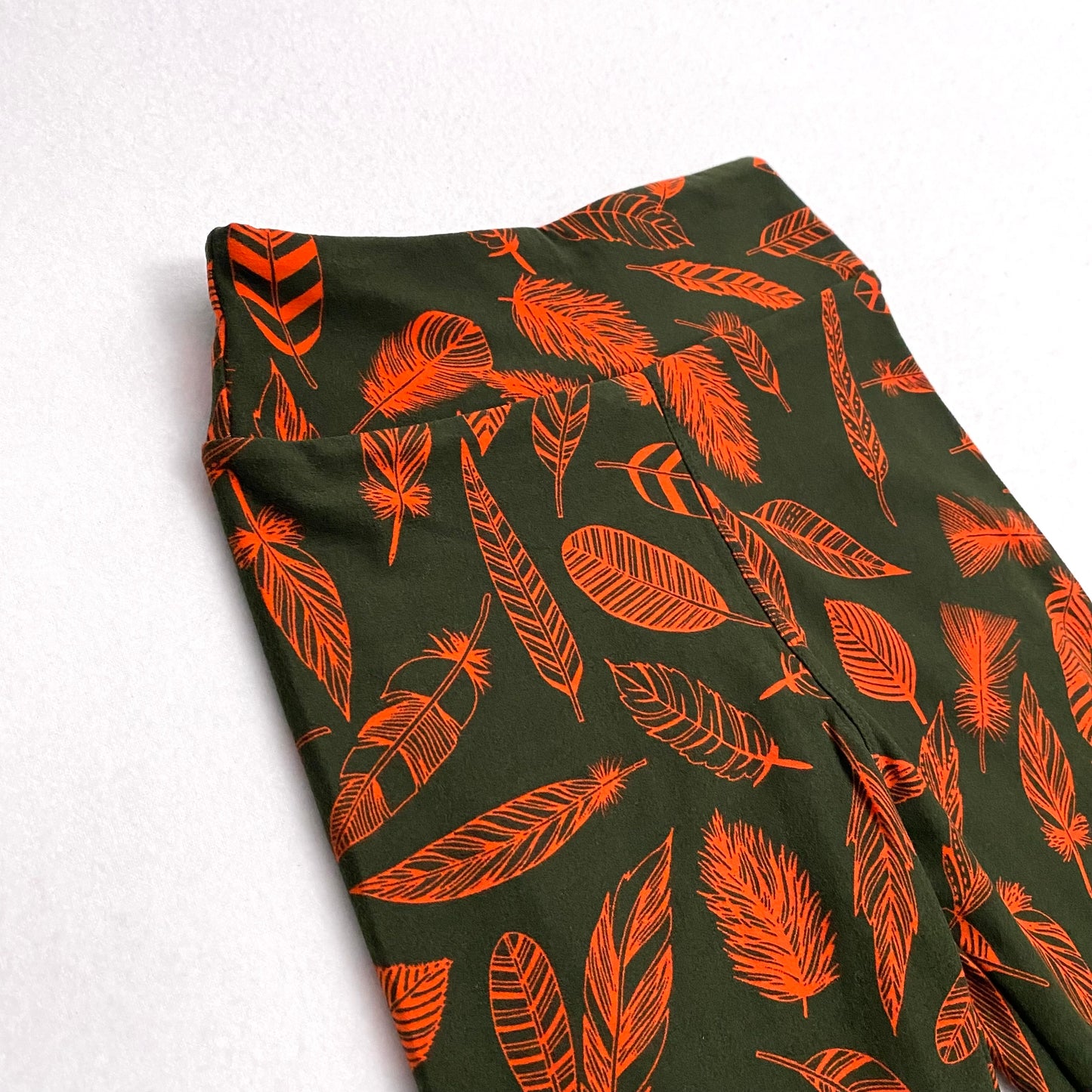 LuLaRoe Juniors Leggings | Tween (00-0) | Dark Green/Orange Feathers | Buttery Soft | New