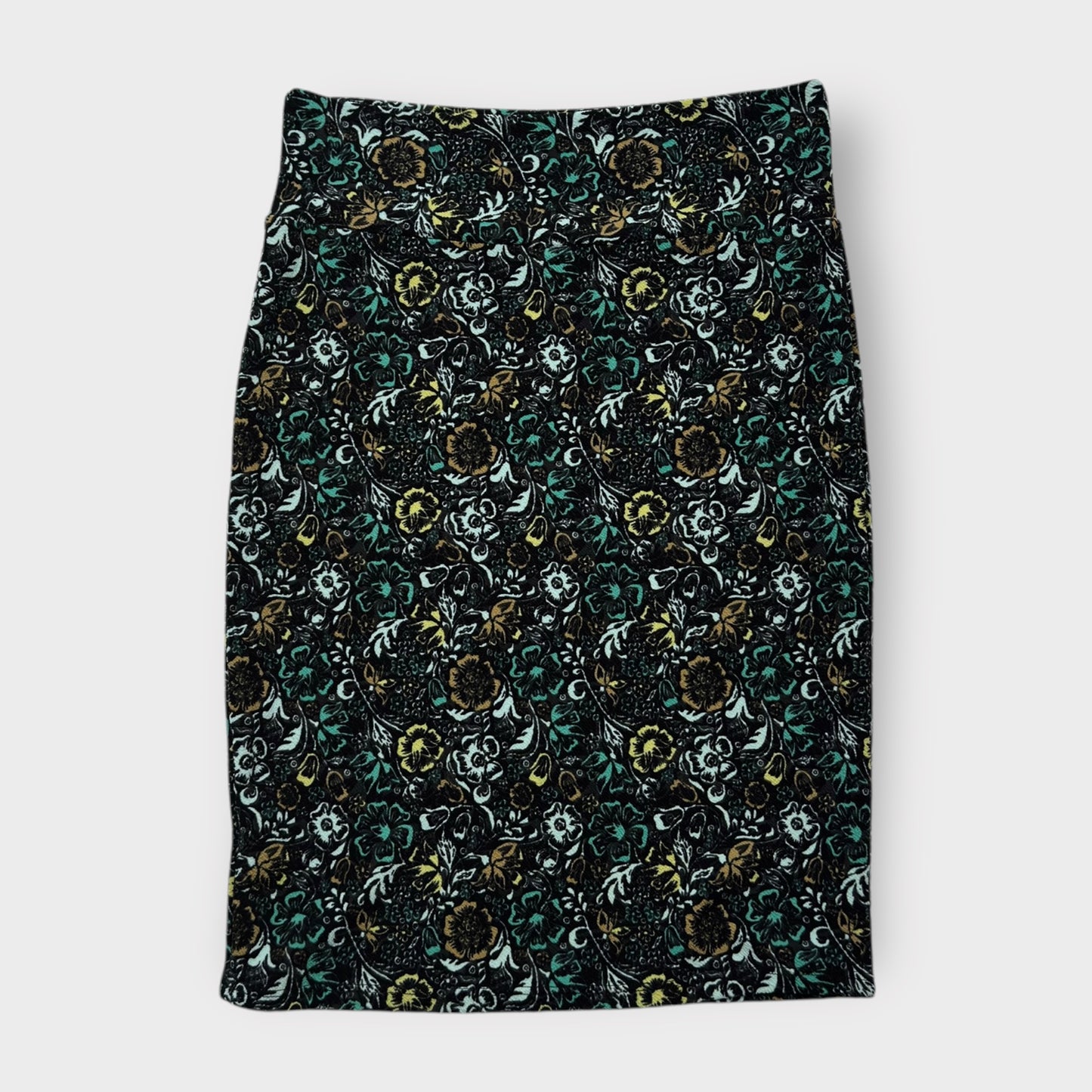 LuLaRoe Cassie Pencil Skirt - Multicolor Delicate Floral Pattern - Size M (8-12) - NWT