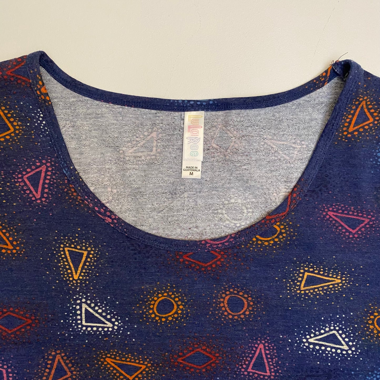 LuLaRoe Lynnae L/s Top | M | Blue Geometric Shapes | NWT