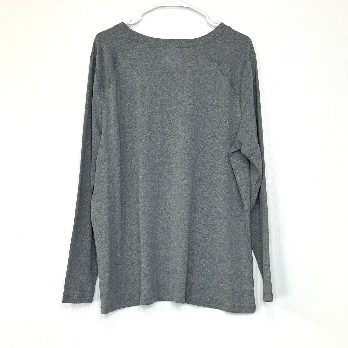 Noble Outfitters | Womens Tug-Free L/s Crew Top | Color: Charcoal Gray | Size: 2X | NWT