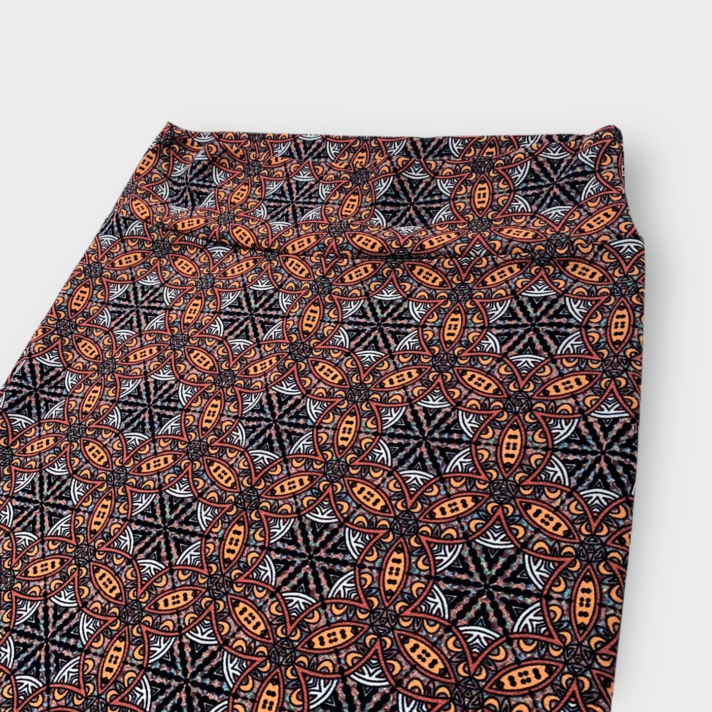 LuLaRoe Cassie Pencil Skirt - Multicolor Mandala Pattern - Size XL (18-20) - NWT