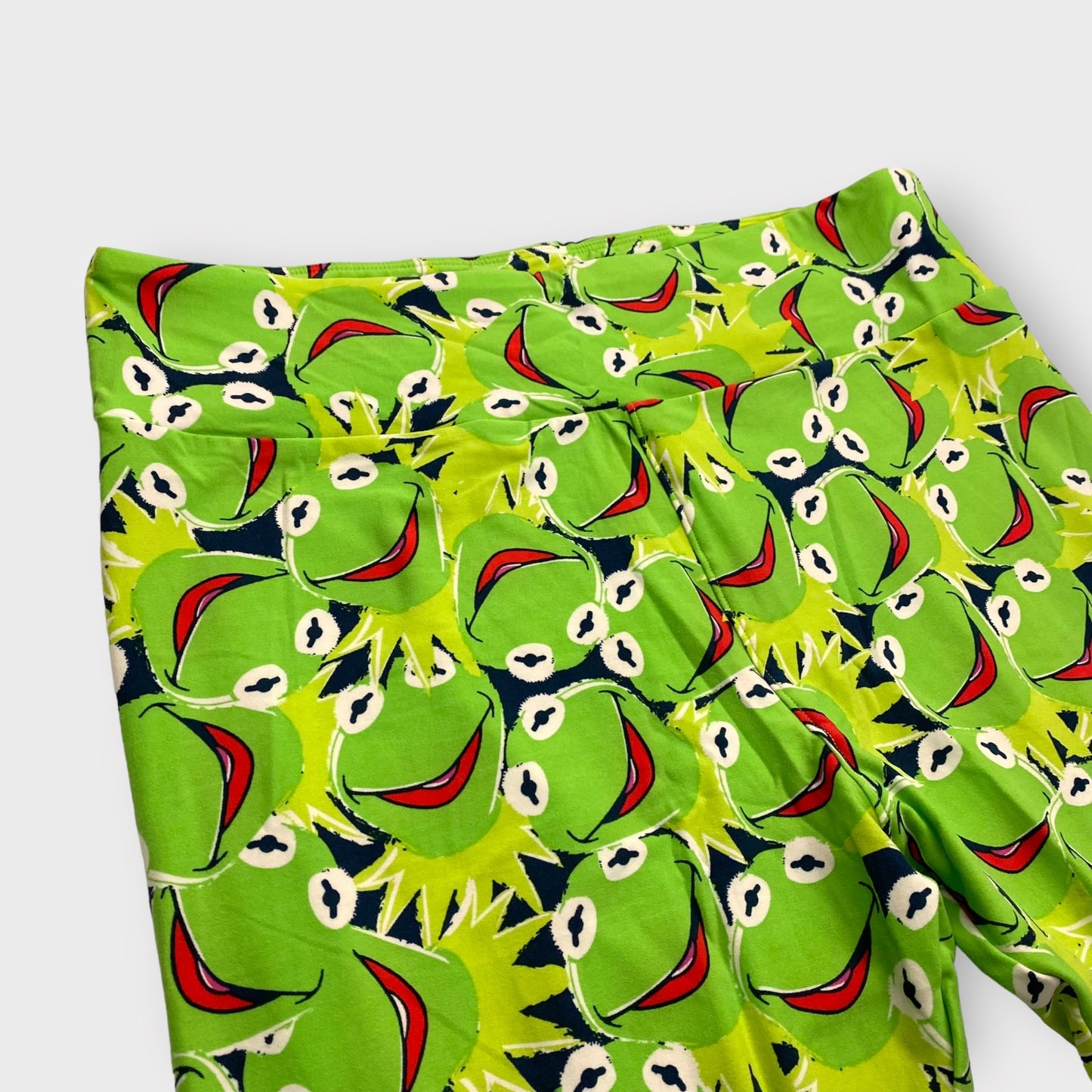 LuLaRoe Print Leggings | TC (12-18) | Green Kermit the Frog | New