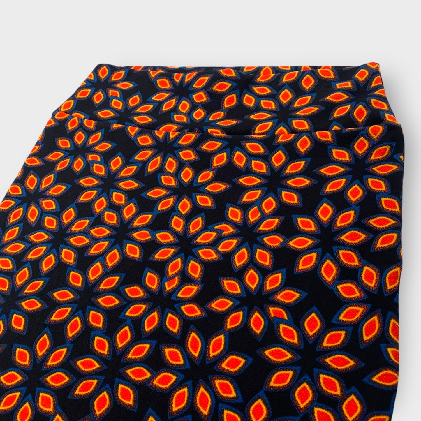 LuLaRoe Cassie Pencil Skirt - Black & Orange Geometric Floral - Women's M (8-12) - NWT