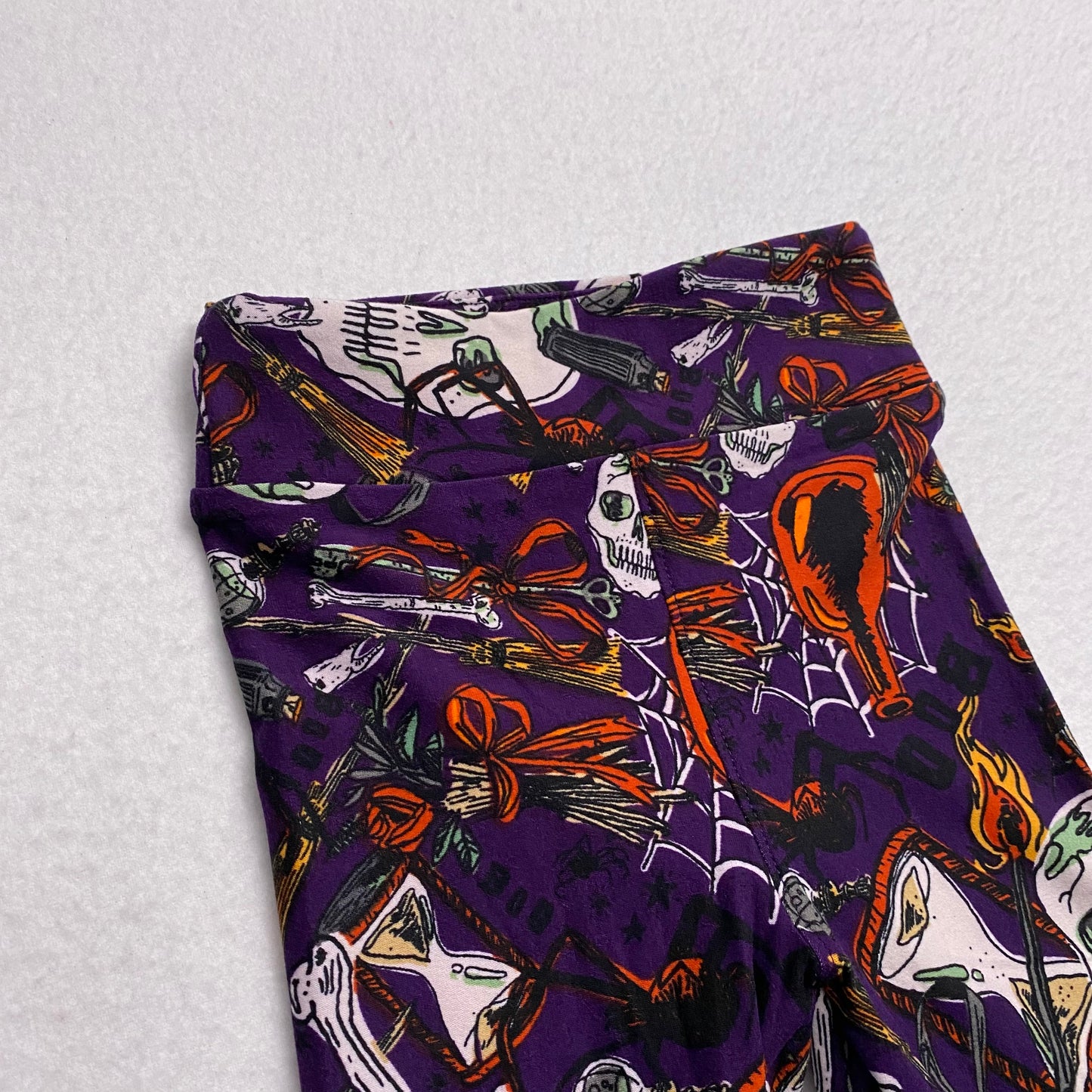 LuLaRoe Kids Halloween Leggings | S/M (2-8) | Purple Witches Brew Print | Buttery Soft | New