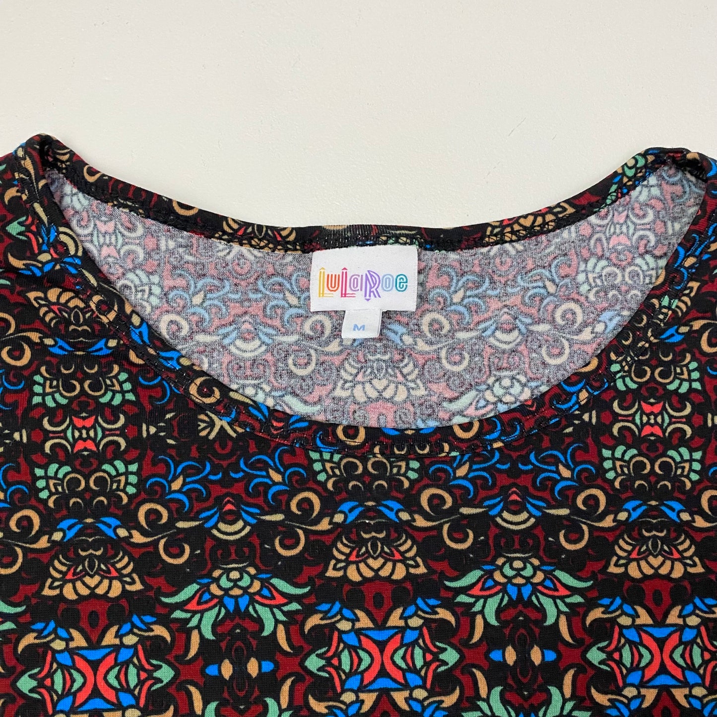 LuLaRoe S/s Irma Tunic | M (10-12) | Multicolor Ornate Pattern | NWT