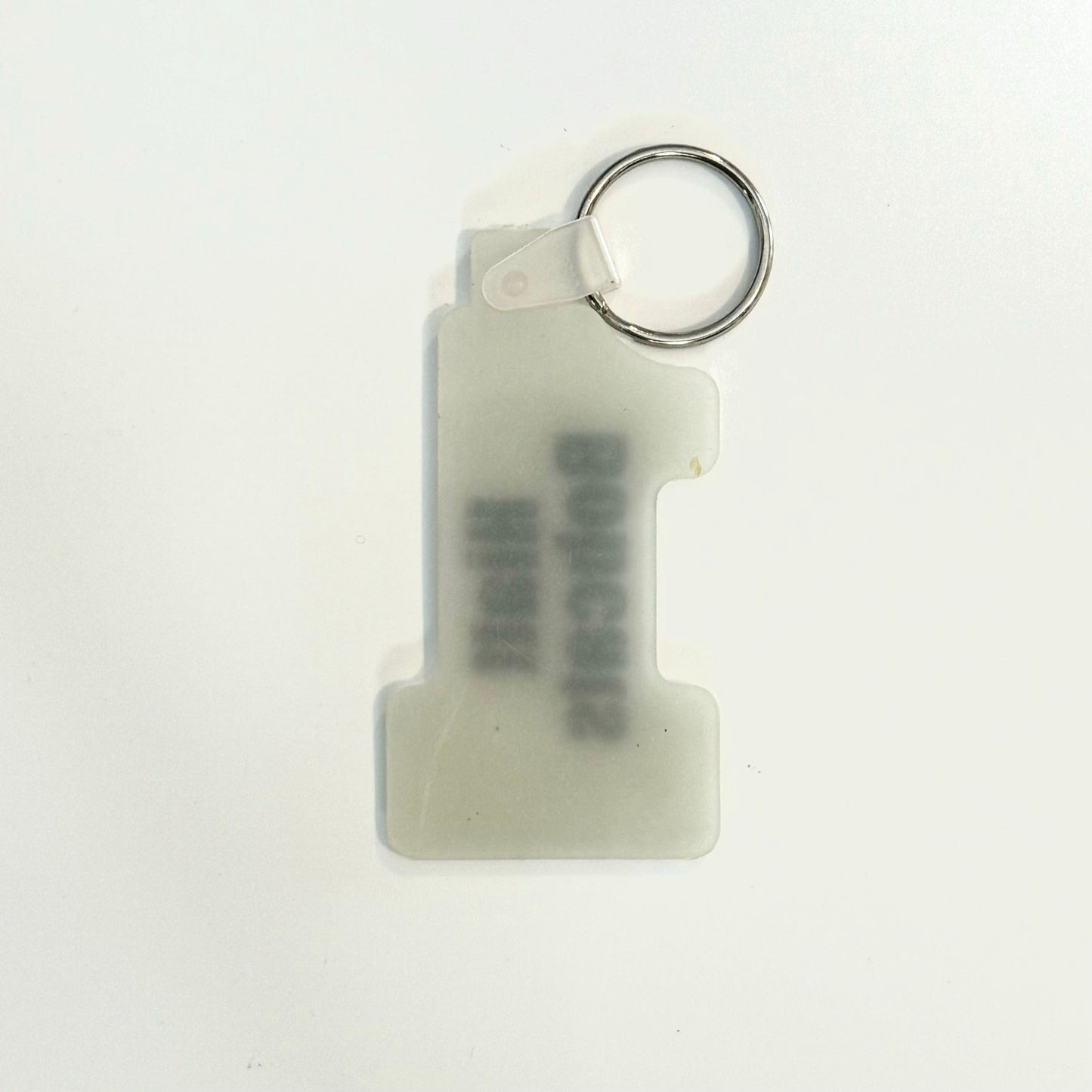 Des Moines, IA Hiatt Bobcats #1 Plastic Keychain Key Ring, Used
