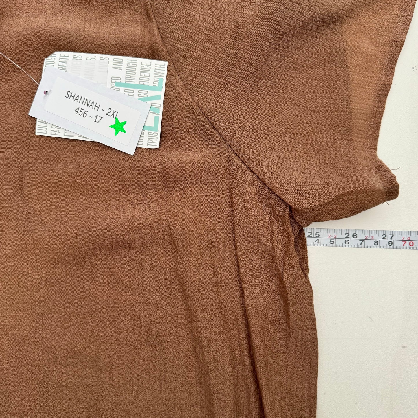 LuLaRoe Vault | SHANNAH V-Neck Button Down Shirt | 2XL | Brown | S/s | NWT