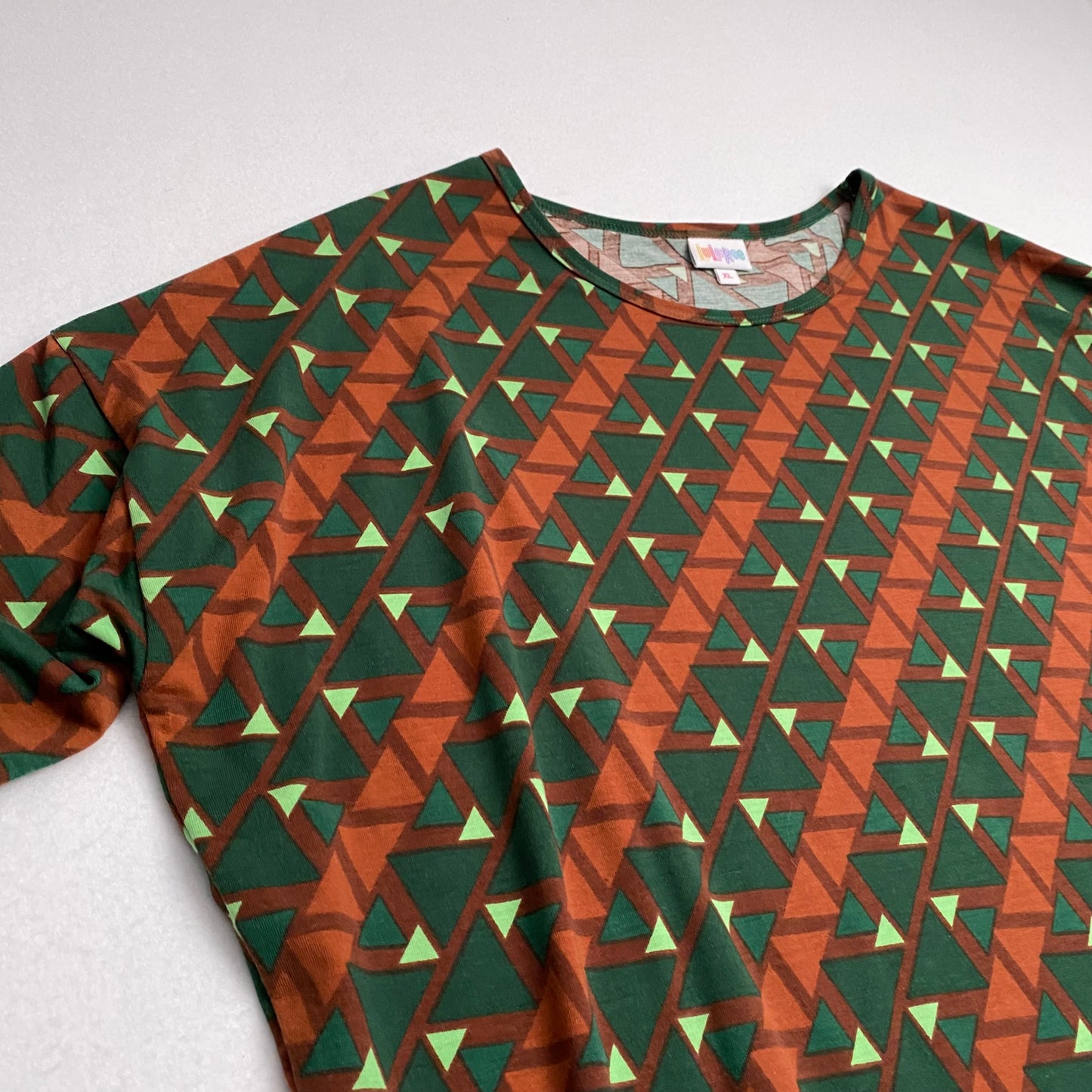 LuLaRoe Irma High-Low S/s Tunic | XL (18-20) | Brown/Green Triangles Geometric | NWT