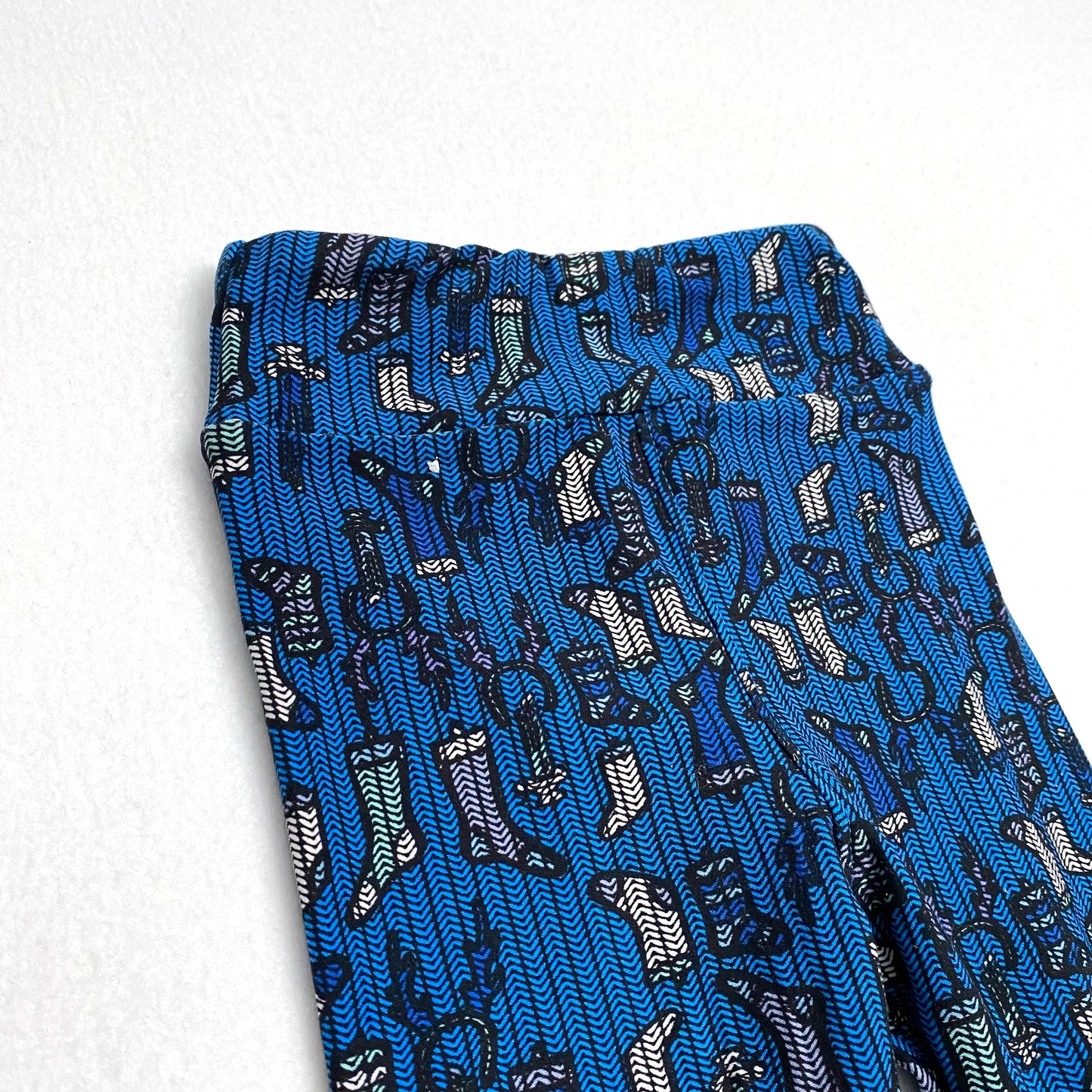 LuLaRoe Kids Holiday Leggings | S/M (2-8) | Blue w/Stockings Pattern | Buttery Soft | New