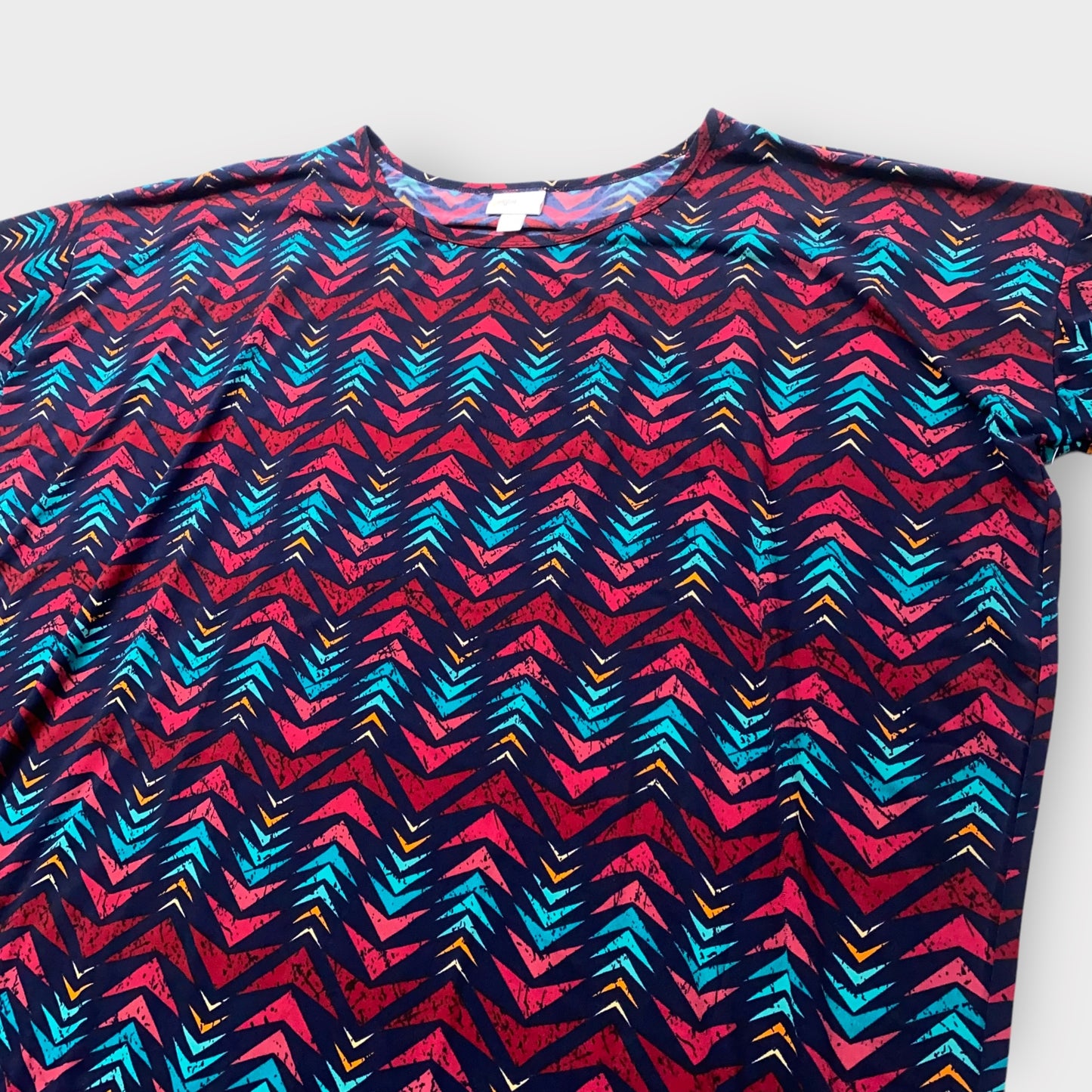 LuLaRoe Irma Tunic Top - Navy Blue with Red, Teal & Yellow Chevron Print - XL (16-18) - Soft Stretch Polyester Spandex - High-Low Hem