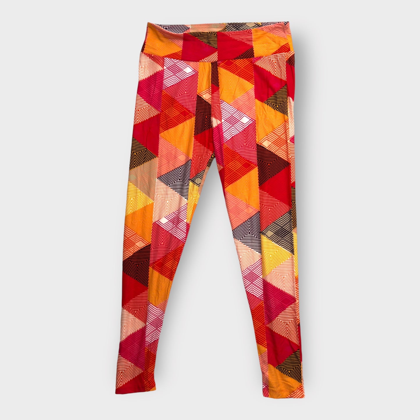 LuLaRoe Tall & Curvy (TC 12-18) Leggings | Multicolor Geometric Triangle Print | Soft & Stretchy | NWT