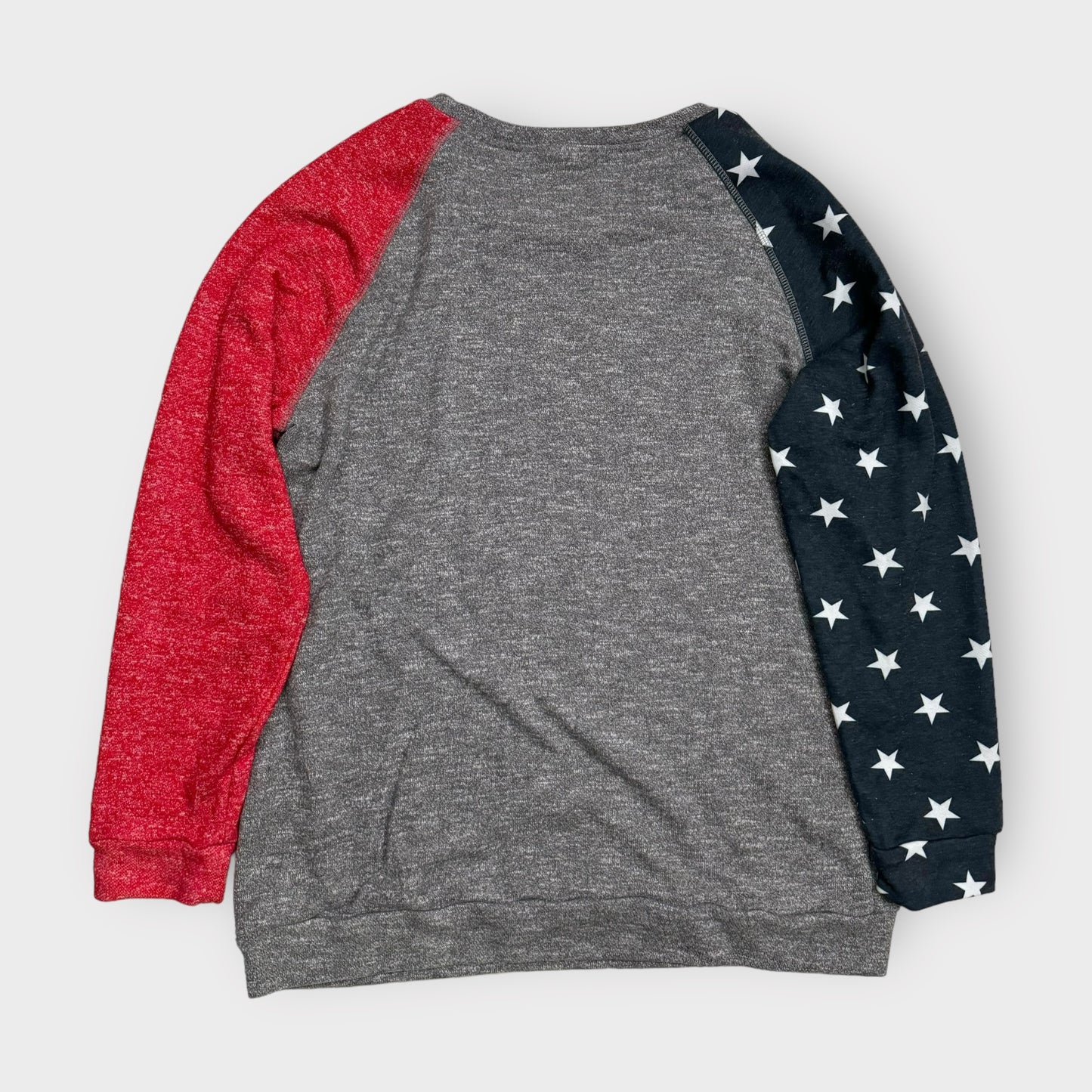 Michelle Mae Pullover Sweatshirt | 1XL | Gray/Red/Blue Stars | GUC