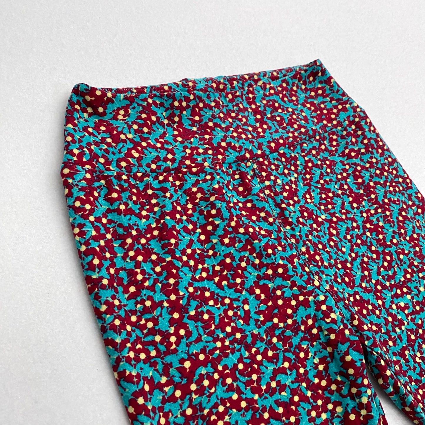 LuLaRoe Leggings | OS (2-10) | Blue/Red Botanical Foliage | Buttery Soft | New